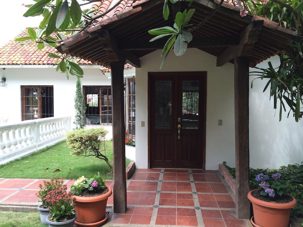 Iguanazu Bed & Breakfast Bed and Breakfast Guayaquil Exterior foto